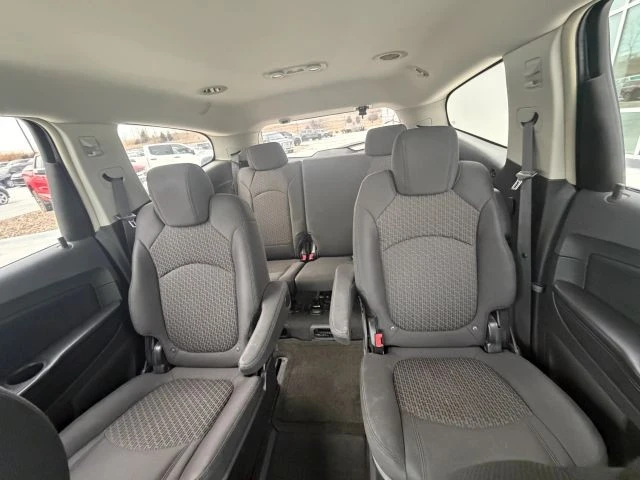 2009 Chevrolet Traverse - Image 17 of 17
