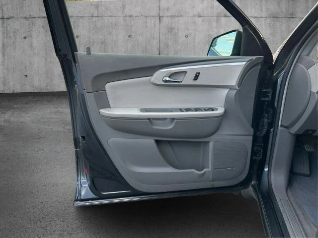 2009 Chevrolet Traverse - Image 20 of 21