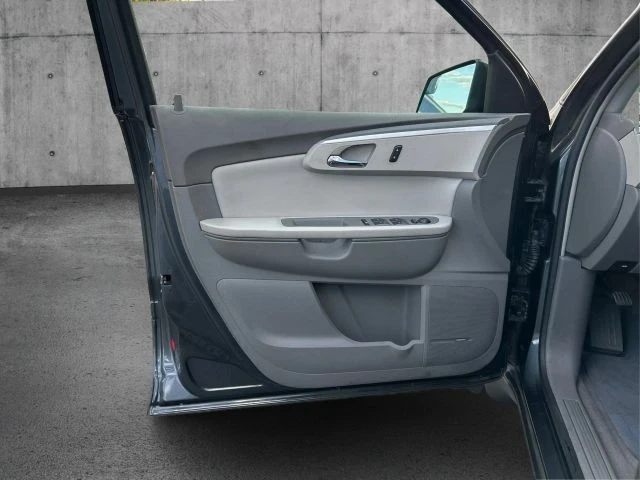 2009 Chevrolet Traverse - Image 20 of 21