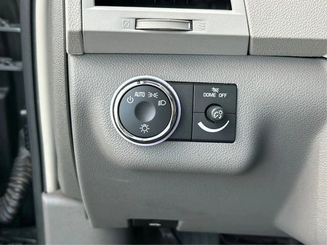 2009 Chevrolet Traverse - Image 18 of 21