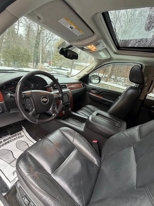 2009 Chevrolet Avalanche - Image 7 of 18