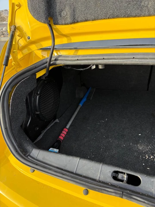 2009 Chevrolet Cobalt 1st Gen - Image 12 of 13