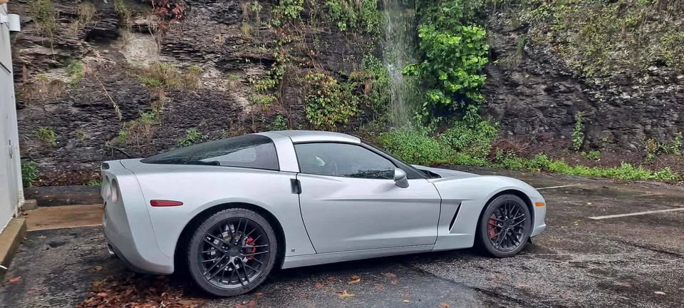 2009 Chevrolet Corvette C6 - Image 2 of 4