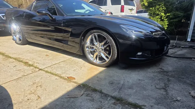 2009 Chevrolet Corvette C6 - Image 2 of 5