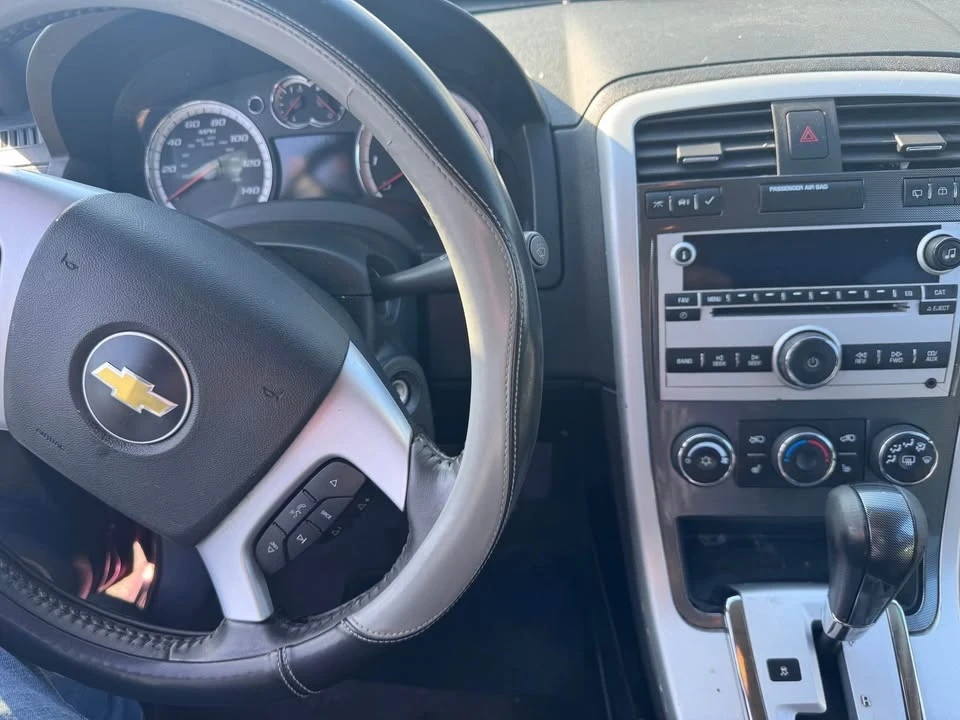 2009 Chevrolet Equinox - Image 8 of 10