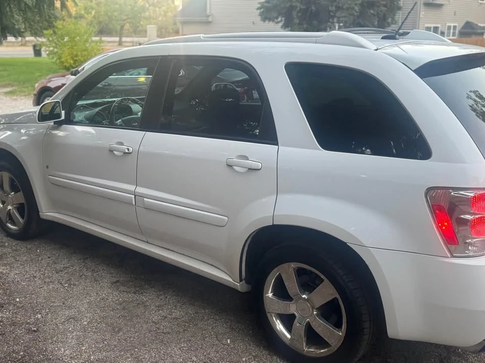 2009 Chevrolet Equinox - Image 4 of 10