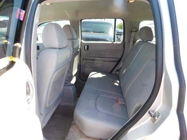 2009 Chevrolet HHR - Image 13 of 18