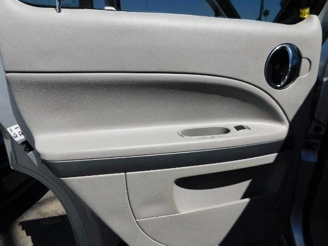 2009 Chevrolet HHR - Image 14 of 18