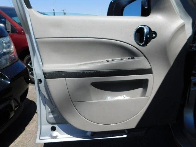 2009 Chevrolet HHR - Image 11 of 18
