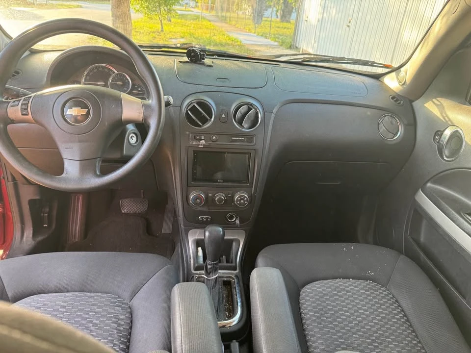 2009 Chevrolet HHR - Image 2 of 8