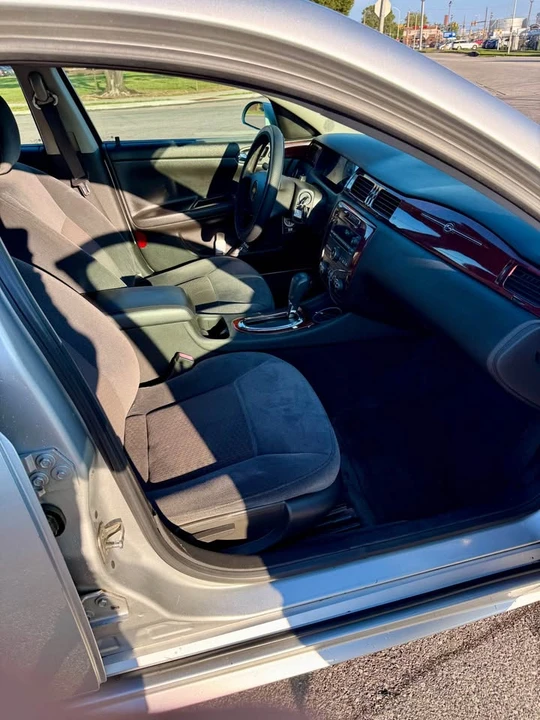 2009 Chevrolet Impala 9th Gen - Image 6 of 7