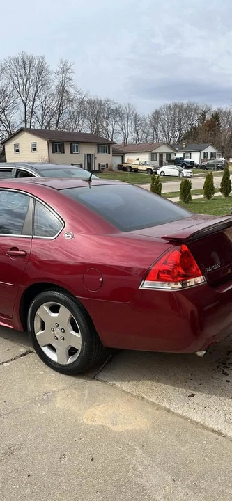 2009 Chevrolet Impala 9th Gen - Image 2 of 11