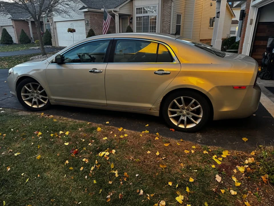 2009 Chevrolet Malibu - Image 3 of 5