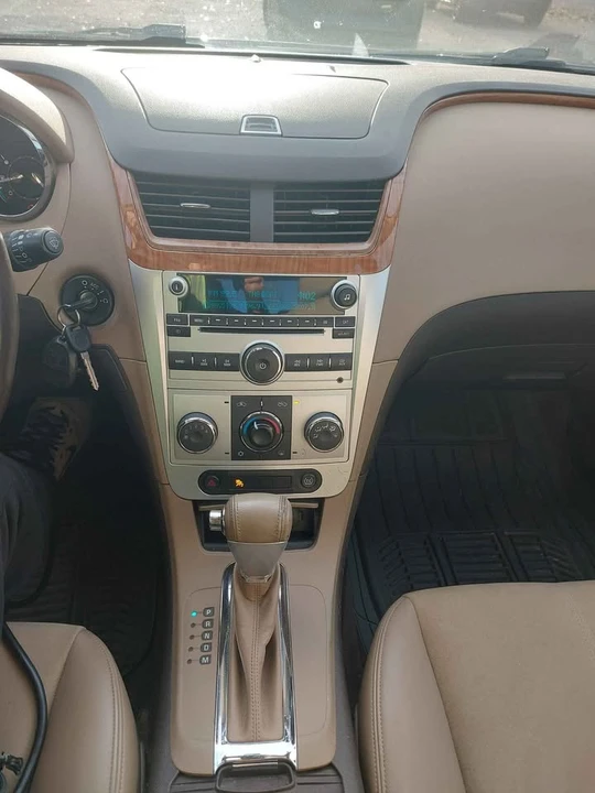 2009 Chevrolet Malibu - Image 2 of 2
