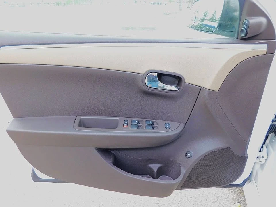 2009 Chevrolet Malibu - Image 10 of 20