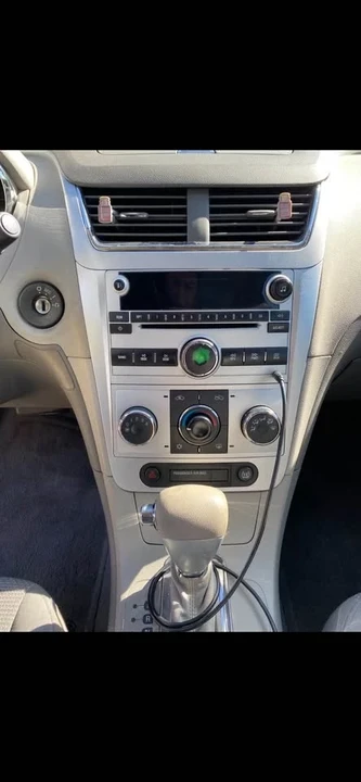 2009 Chevrolet Malibu - Image 8 of 9
