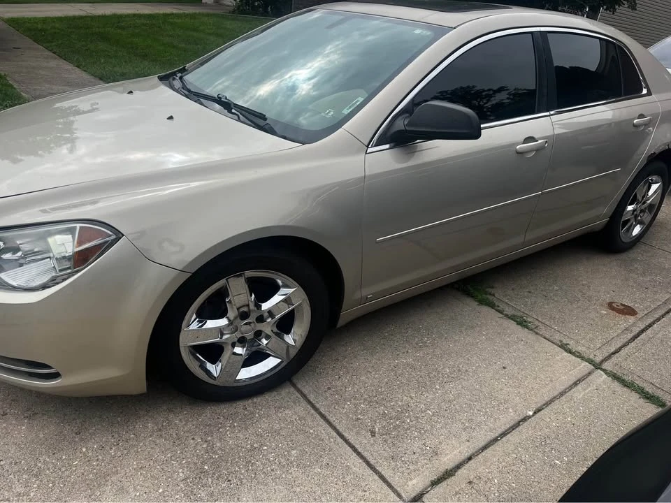 2009 Chevrolet Malibu - Image 4 of 5