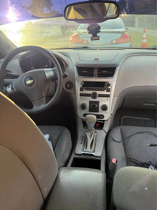 2009 Chevrolet Malibu - Image 11 of 11