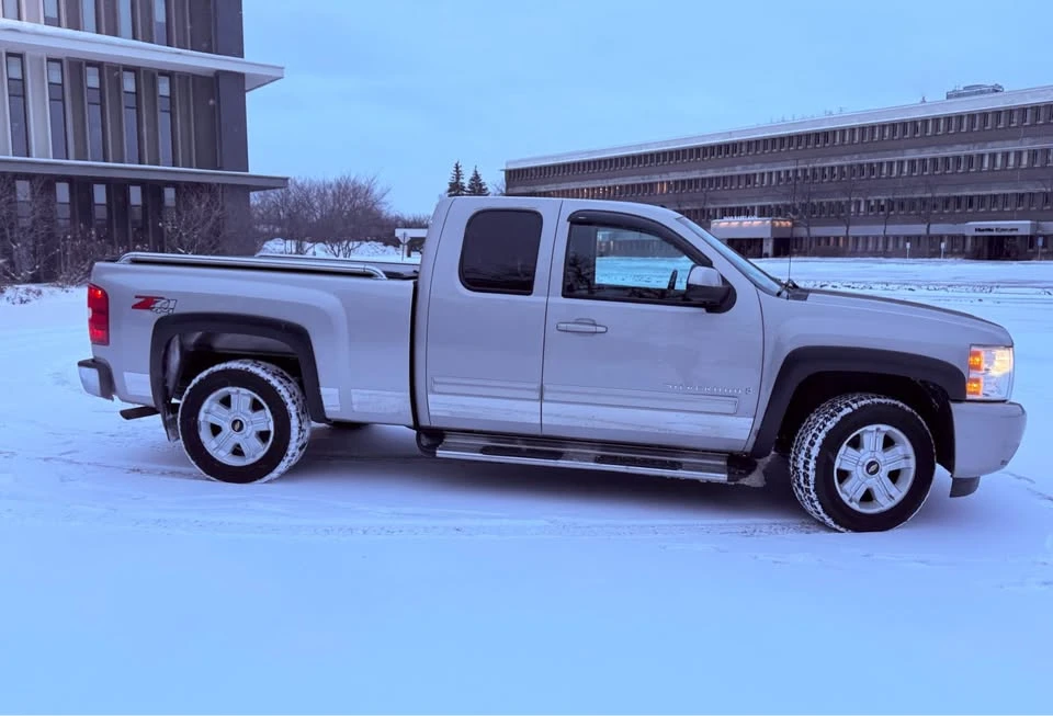 2009 Chevrolet Silverado 2nd Gen - Image 4 of 12