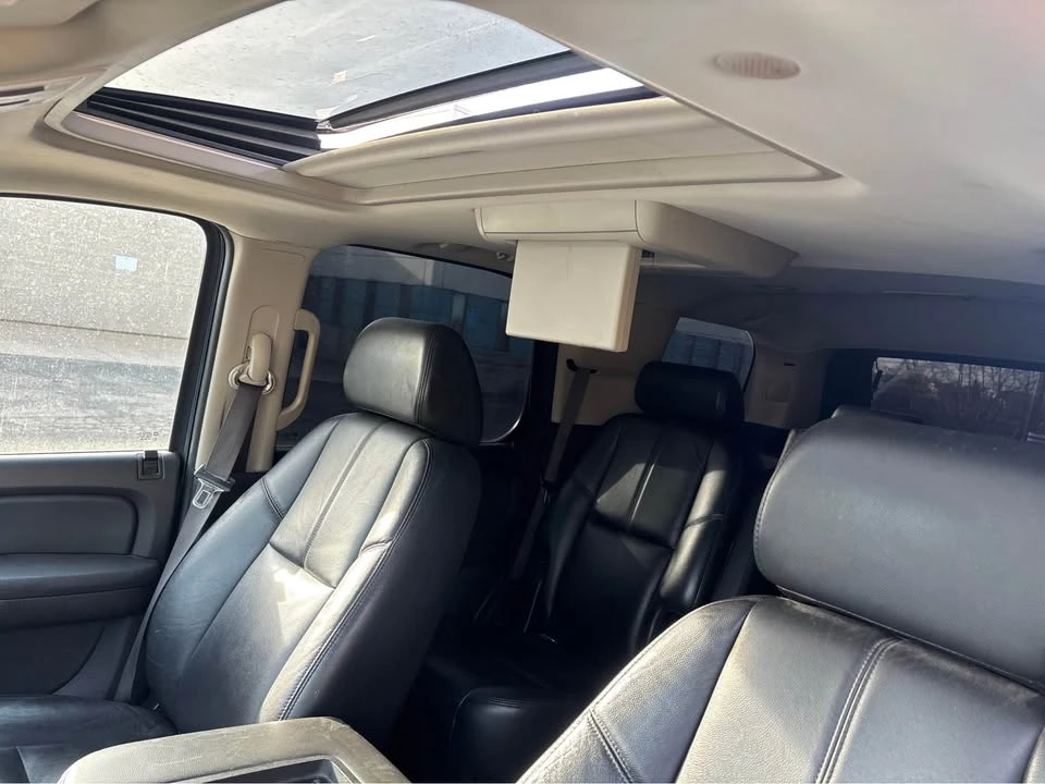 2009 Chevrolet Tahoe 3rd Gen - Image 6 of 15