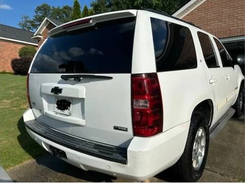 2009 Chevrolet Tahoe 3rd Gen - Image 3 of 13