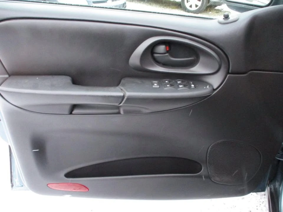 2009 Chevrolet Trailblazer - Image 6 of 11