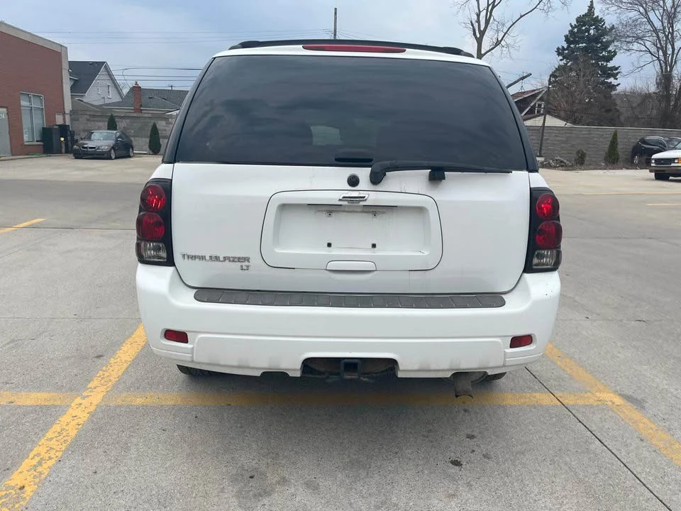 2009 Chevrolet Trailblazer - Image 4 of 8