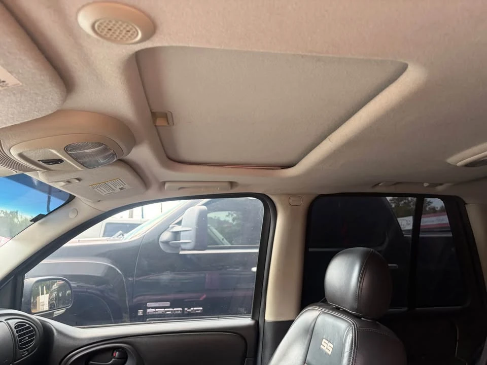 2009 Chevrolet Trailblazer - Image 8 of 14