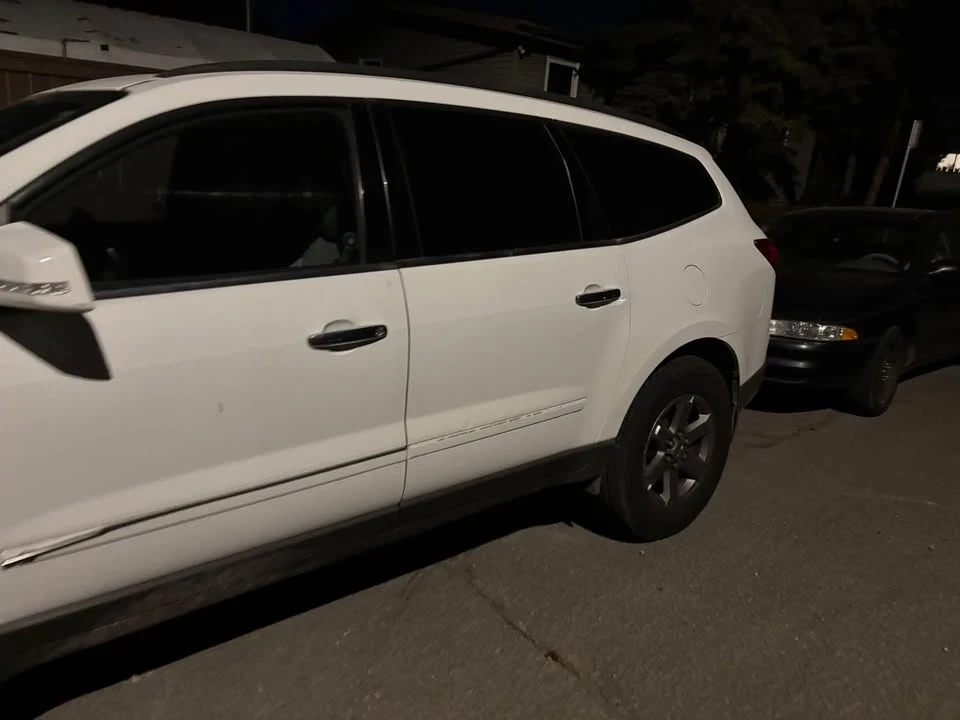 2009 Chevrolet Traverse - Image 4 of 5