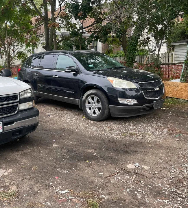 2009 Chevrolet Traverse - Image 3 of 3