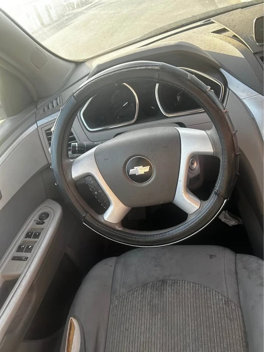 2009 Chevrolet Traverse - Image 6 of 6