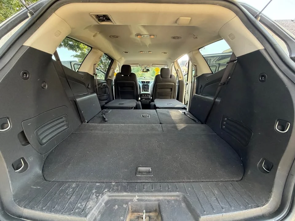 2009 Chevrolet Traverse - Image 12 of 20