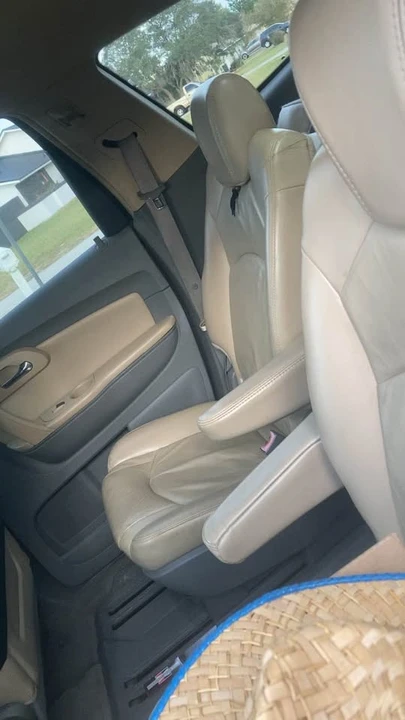 2009 Chevrolet Traverse - Image 4 of 4