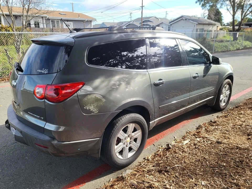 2009 Chevrolet Traverse - Image 4 of 15