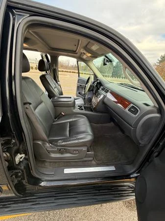 2009 Chevrolet Tahoe 3rd Gen - Image 10 of 13