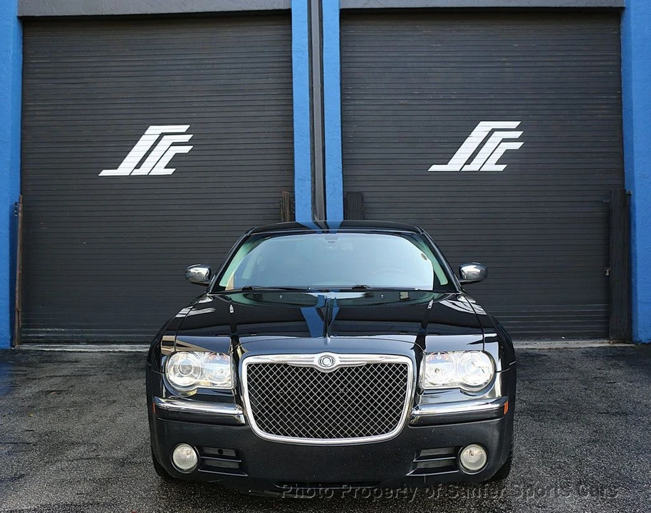 2009 Chrysler 300 (2005-2023) - Image 9 of 12