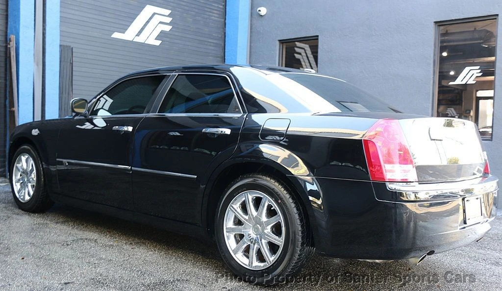 2009 Chrysler 300 (2005-2023) - Image 5 of 12