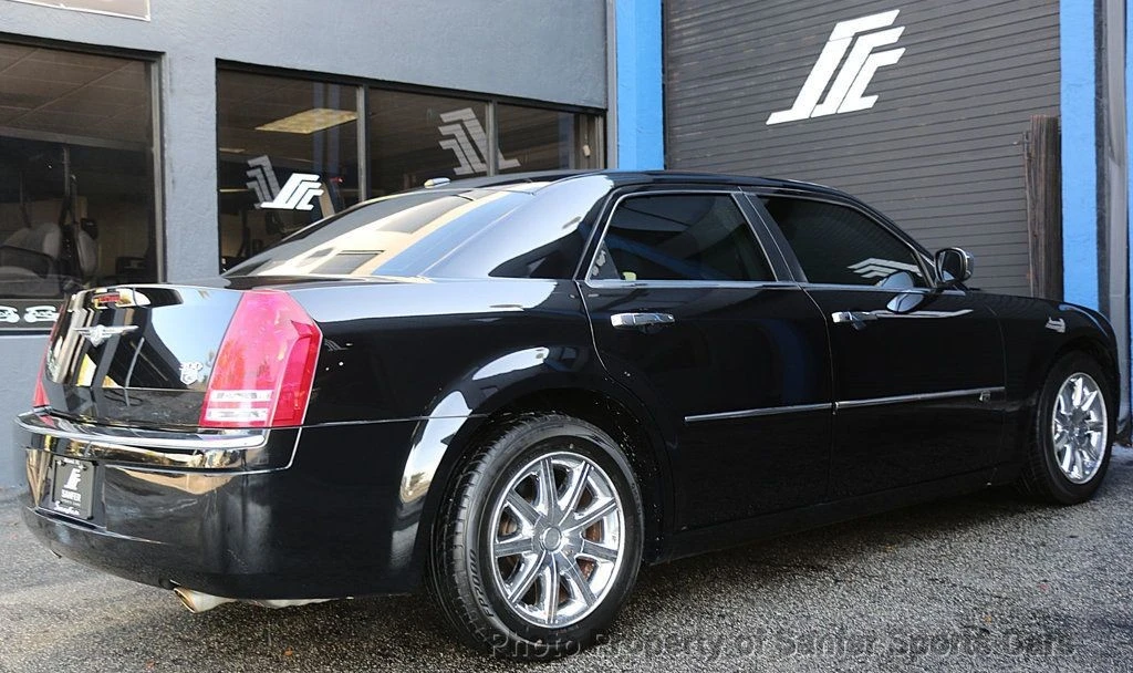 2009 Chrysler 300 (2005-2023) - Image 6 of 12