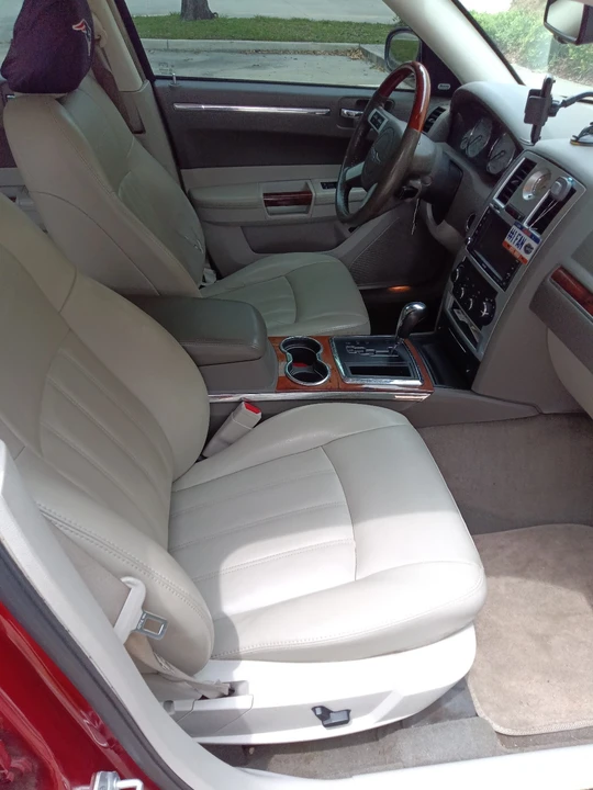 2009 Chrysler 300 (2005-2023) - Image 20 of 30