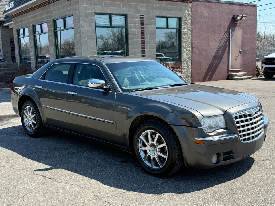 2009 Chrysler 300 (2005-2023) - Image 3 of 12