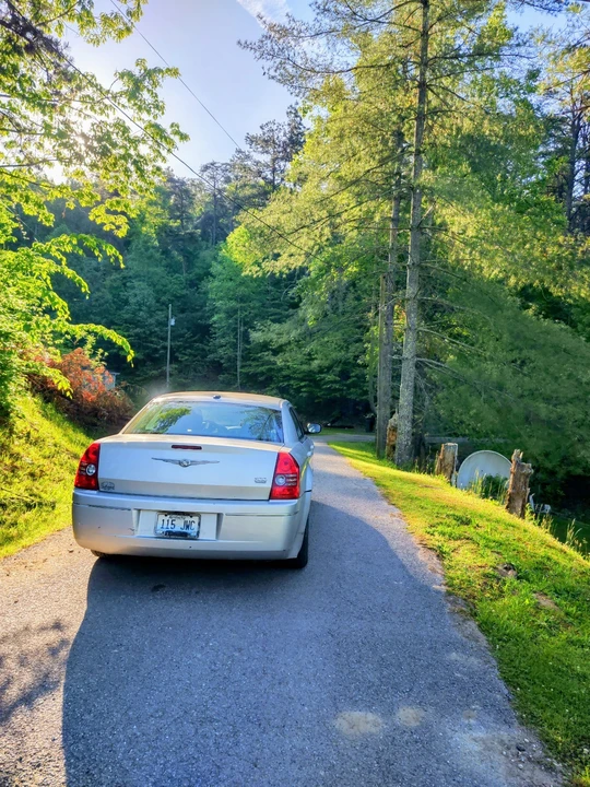 2009 Chrysler 300 (2005-2023) - Image 3 of 14