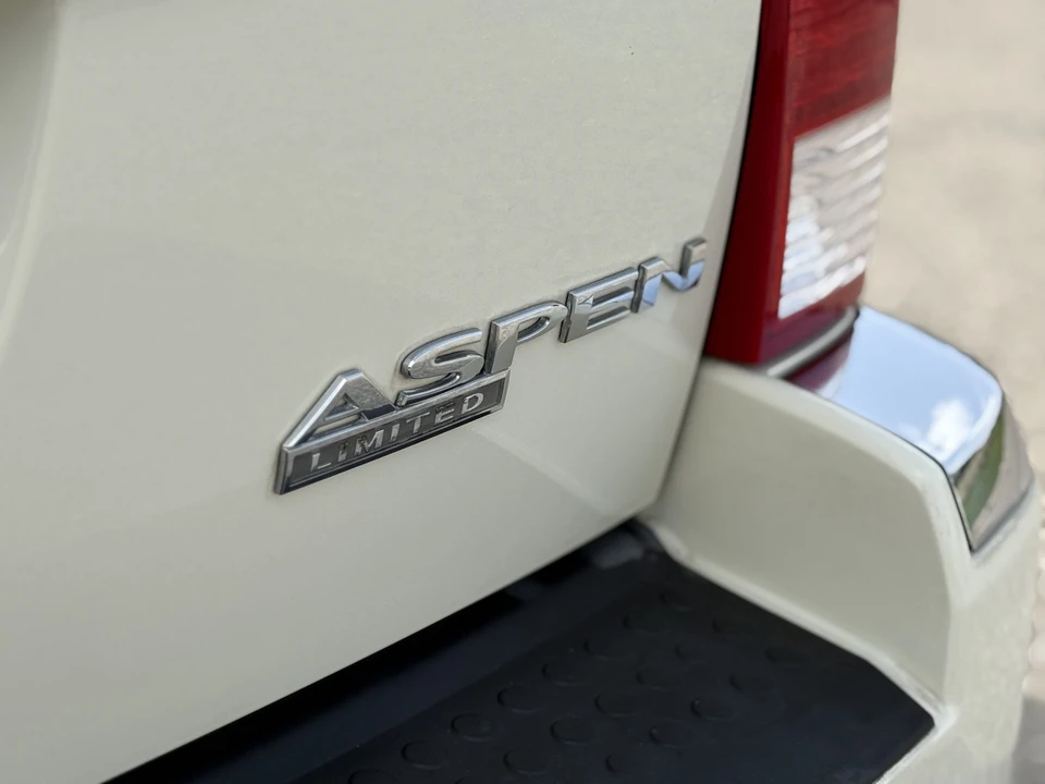 2009 Chrysler Aspen - Image 31 of 31