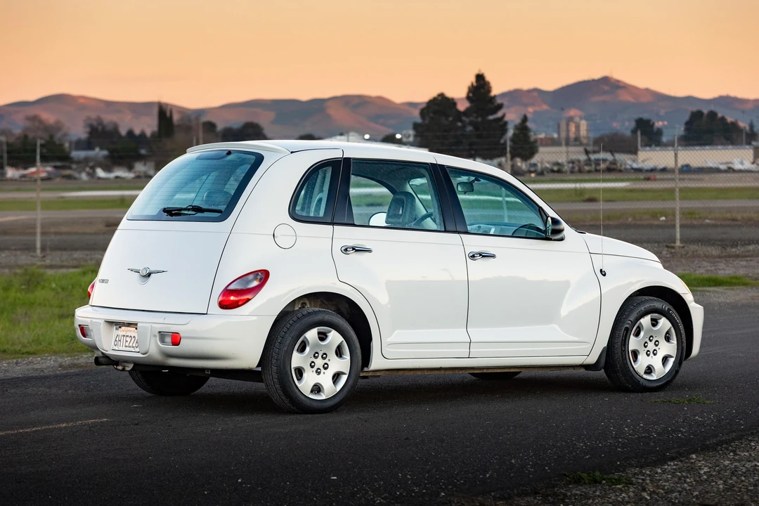 2009 Chrysler PT Cruiser - Image 25 of 31