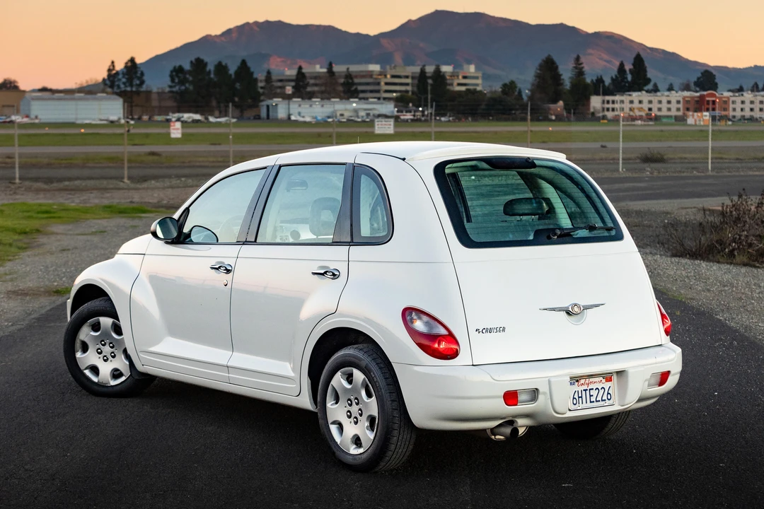 2009 Chrysler PT Cruiser - Image 15 of 31