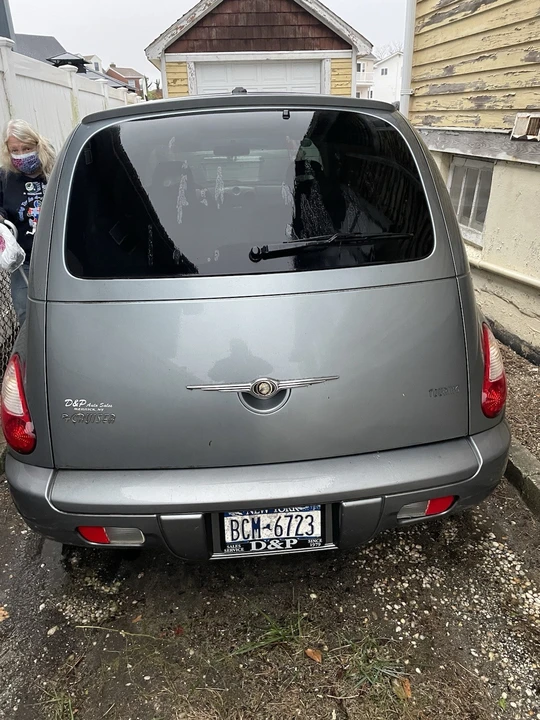 2009 Chrysler PT Cruiser - Image 2 of 2