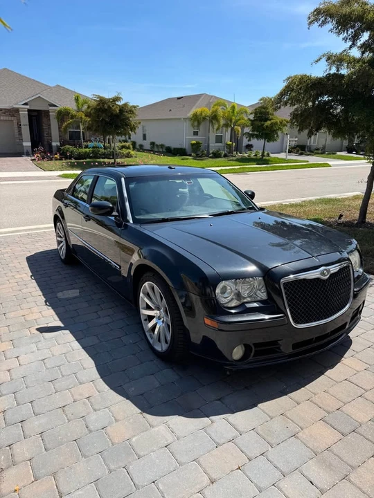 2009 Chrysler 300 (2005-2023) - Image 12 of 13
