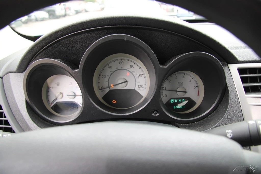 2009 Chrysler Sebring - Image 16 of 21