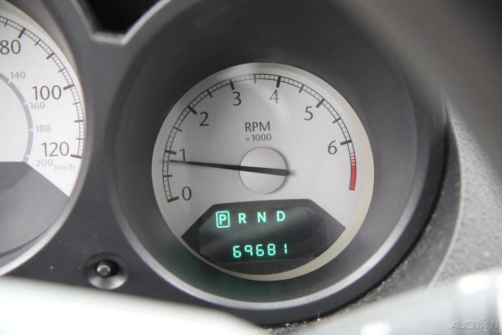 2009 Chrysler Sebring - Image 18 of 21