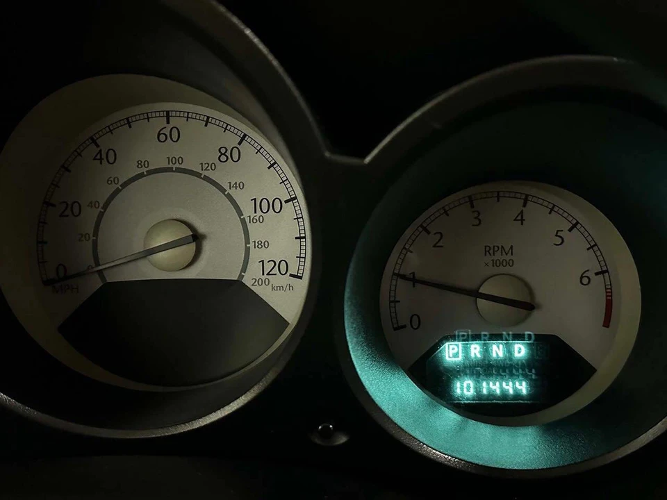 2009 Chrysler Sebring - Image 7 of 31