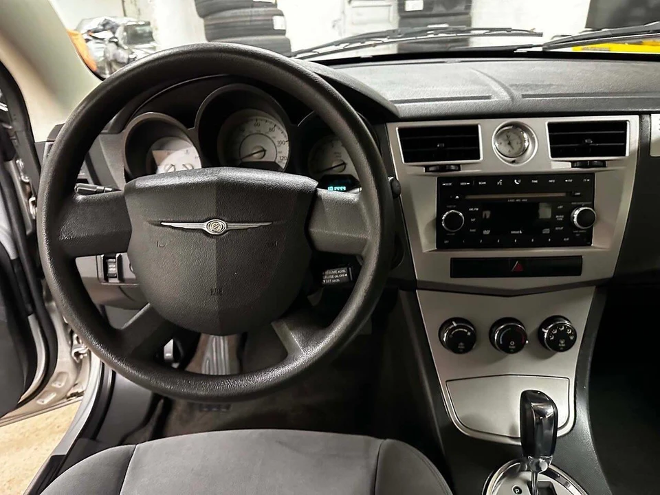 2009 Chrysler Sebring - Image 16 of 31